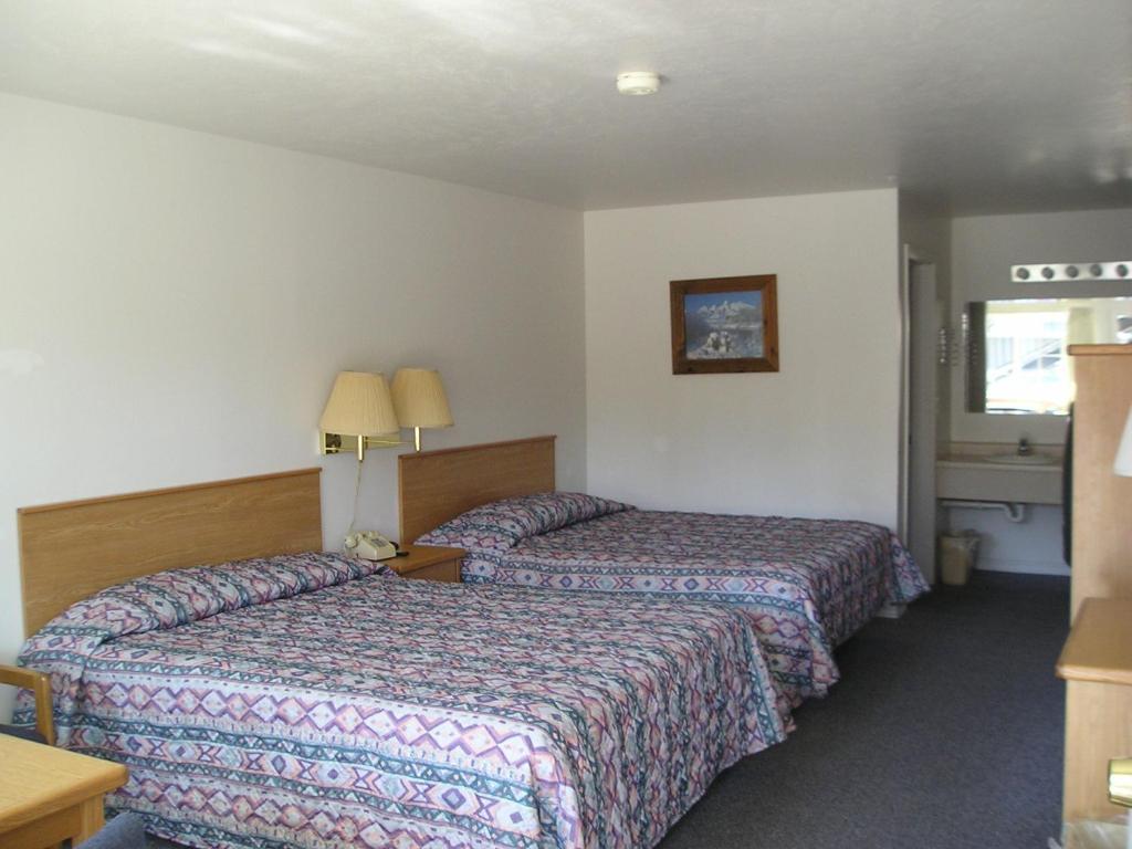 Dude & Roundup Motel West Yellowstone Phòng bức ảnh