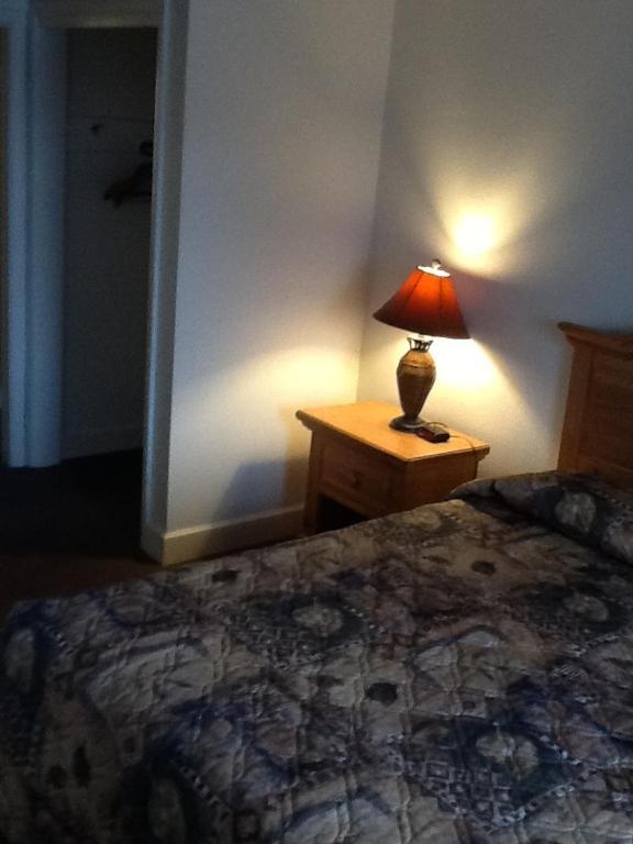 Dude & Roundup Motel West Yellowstone Ngoại thất bức ảnh